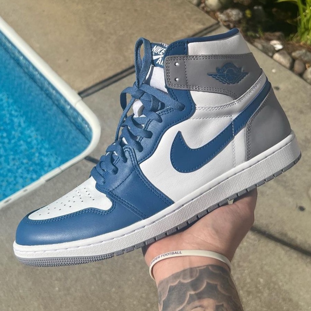 Jordan 1 True Blue - New with box - Size 13